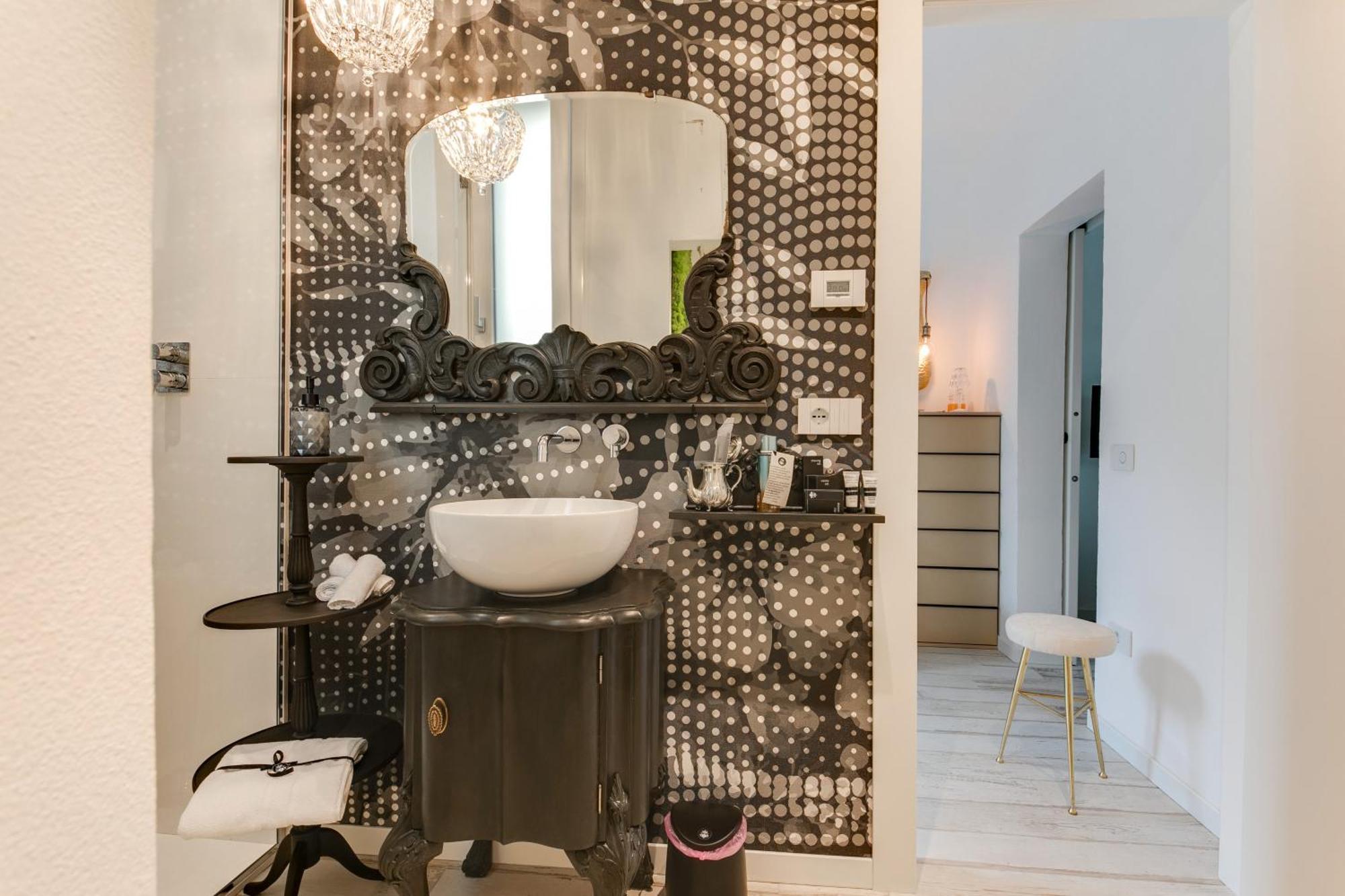 تْشيزيناتيكو Villa Monti Suites&Aparts المظهر الخارجي الصورة